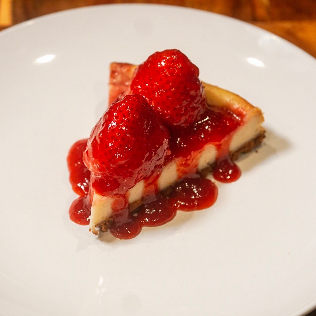 The Best Vegan Strawberry Cheesecake