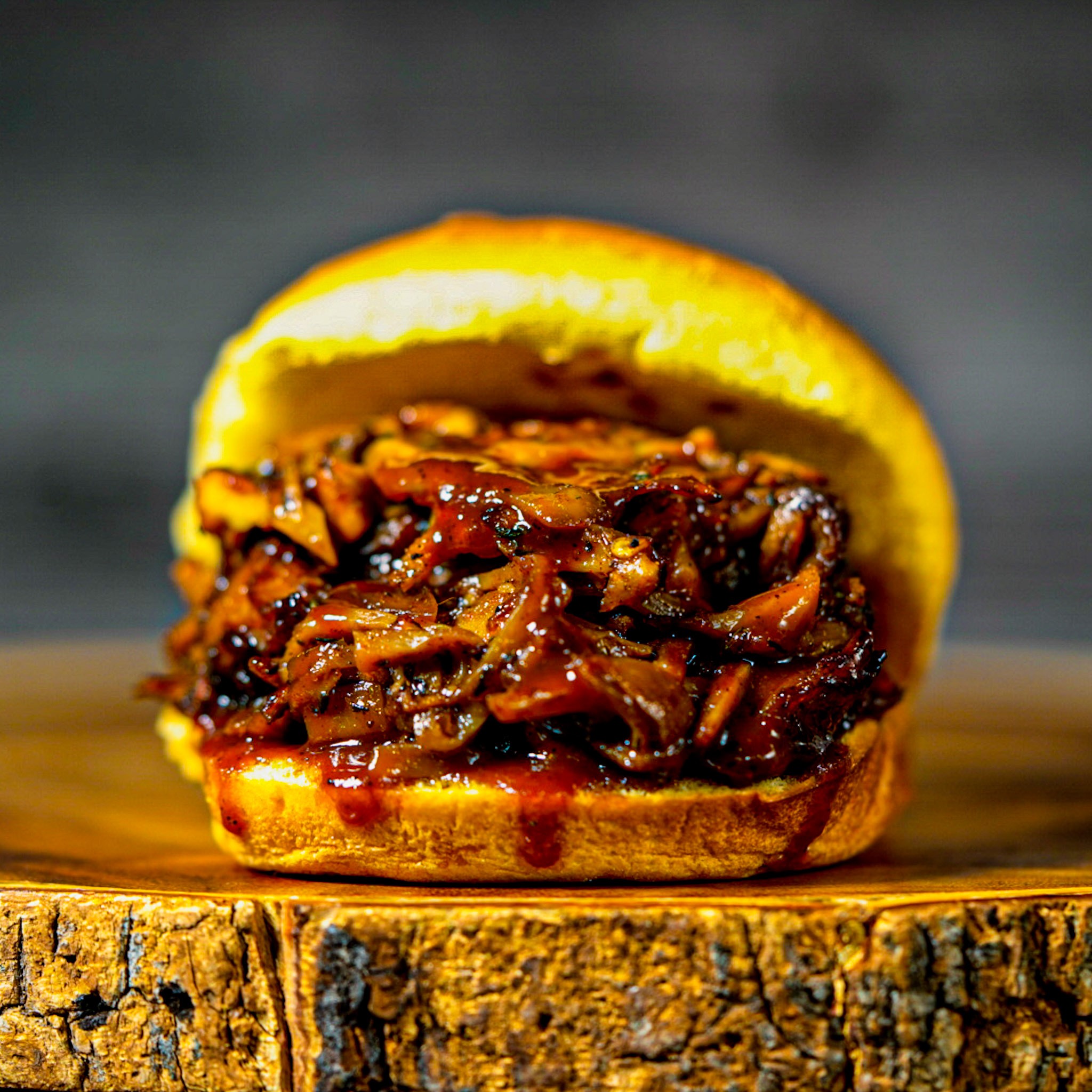 Vegan pulled jerk BBQ